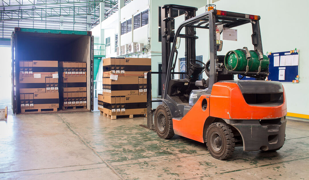 Why Transloading Beats IPI: Faster, Less Expensive Inland Freight